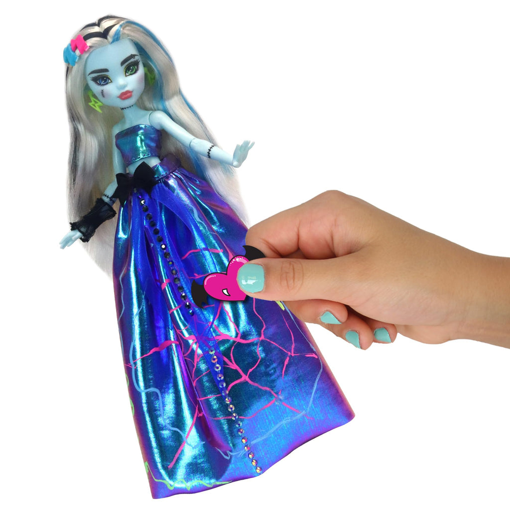 DIY Doll Clothing Craft Kit with Fabric & Sketchbook J4427